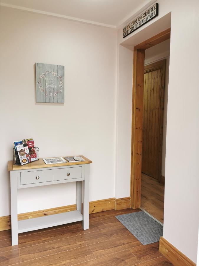 The Church Wall Apartment Londonderry Exteriér fotografie
