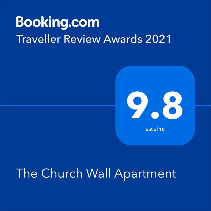 The Church Wall Apartment Londonderry Exteriér fotografie