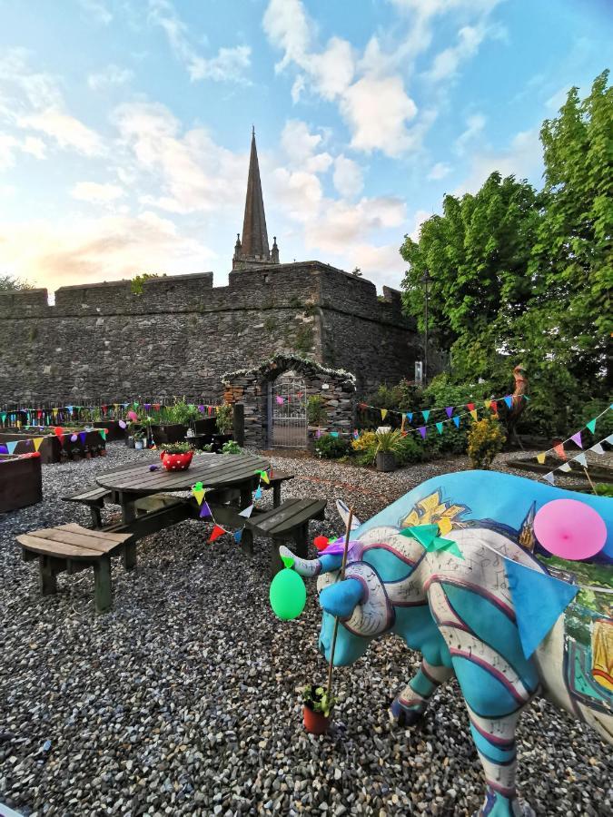 The Church Wall Apartment Londonderry Exteriér fotografie