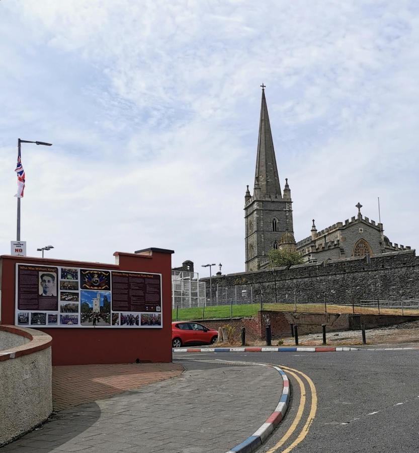 The Church Wall Apartment Londonderry Exteriér fotografie